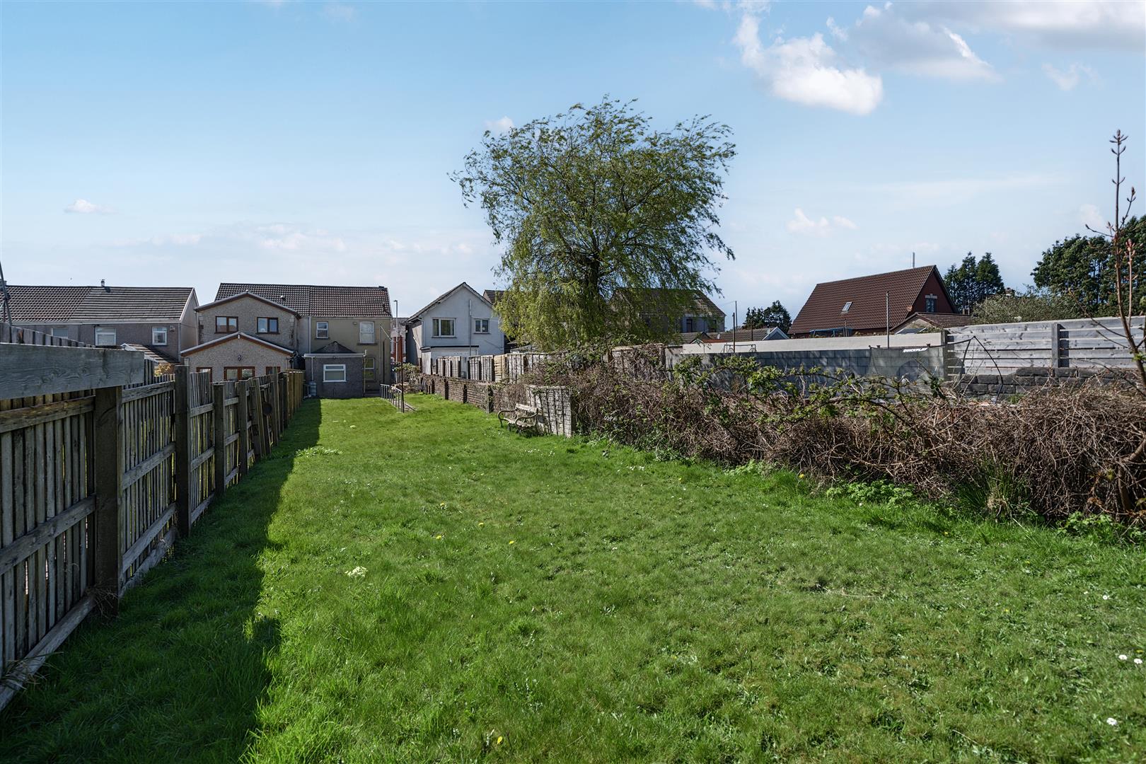 Middle Road, Gendros, Swansea, SA5 8ES